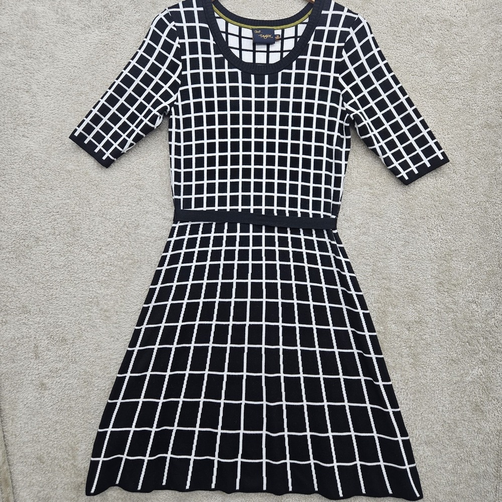 Modern Minimalist Black White Grid Knit Sweater Dress Medium Art‎ Core Geometric - Picture 2 of 10
